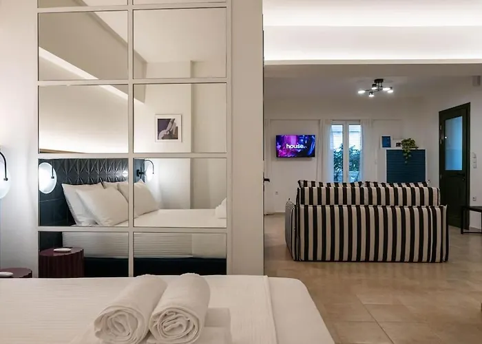 Key Garden Suite